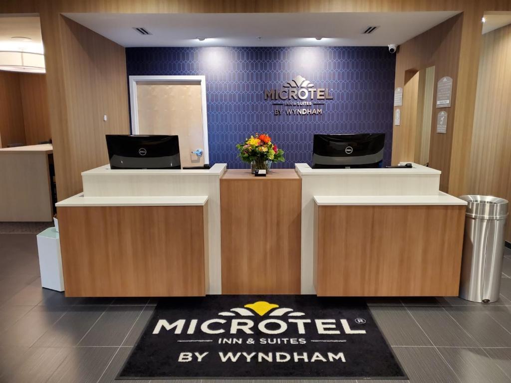 Microtel Inn & Suites By Wyndham Farmington Eksteriør bilde