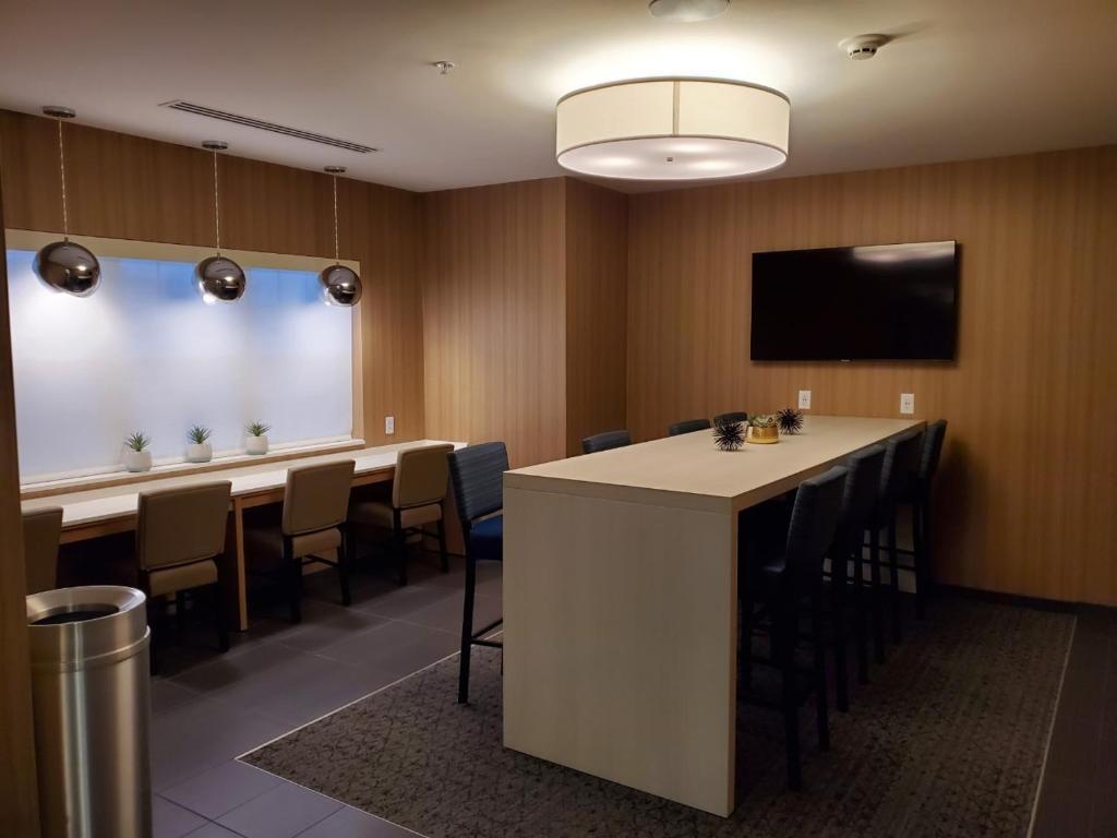 Microtel Inn & Suites By Wyndham Farmington Eksteriør bilde